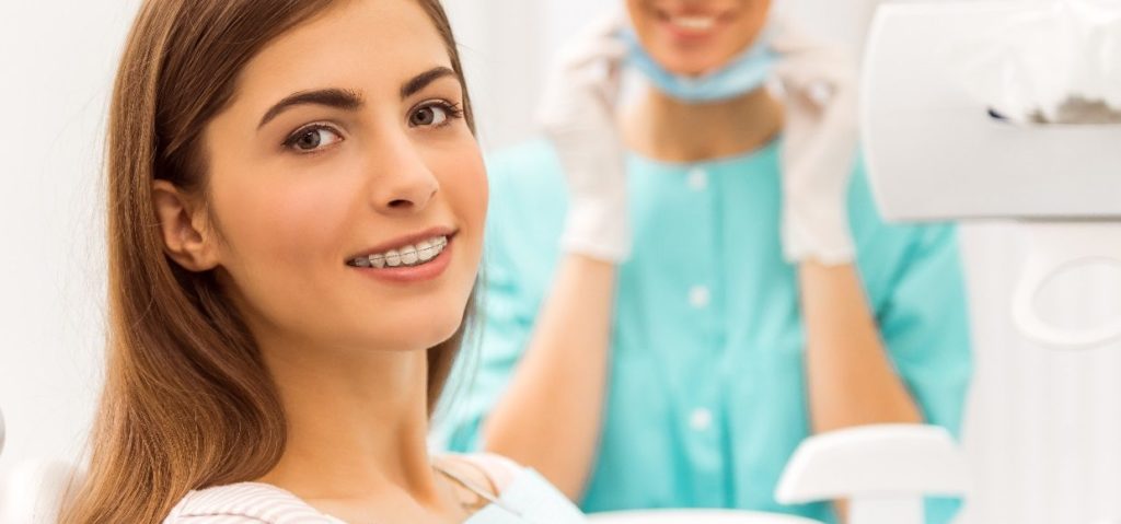 Tandlæge ved Hørsholm behandler patient nær dig