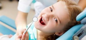 barn til tandeftersyn hos tandlæge Hørsholm