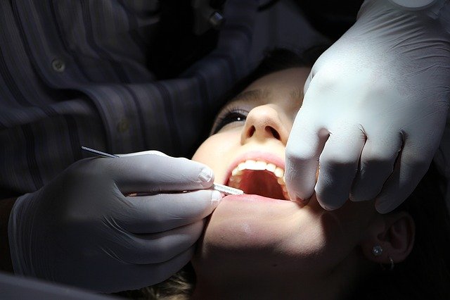 Udtrækning af Tand med Betændelse: En Nødvendig Procedure for Sund Mundhygiejne