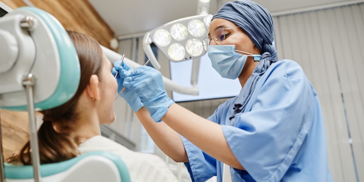 Hvorfor er det vigtigt at få ordnet huller i tænderne?