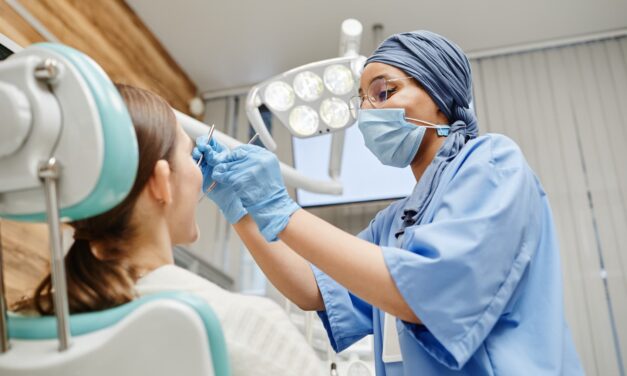 Hvorfor er det vigtigt at få ordnet huller i tænderne?